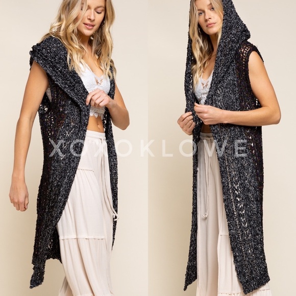 🔥SALE POL Black Sleeveless Hooded Cardigan Sweater Vest - Picture 3 of 12